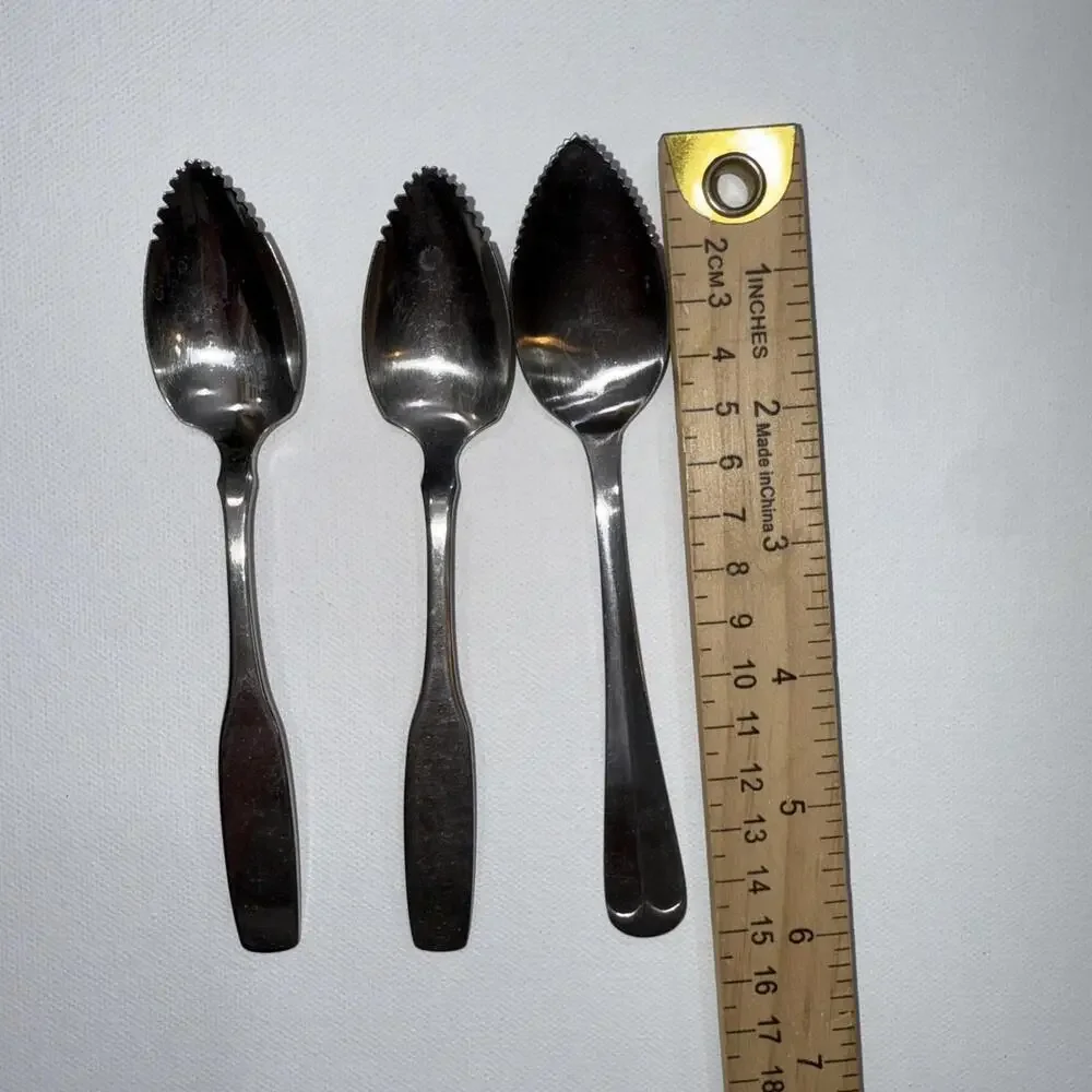 Vtg Oneida‎ Community Stainless Patrick Henry Grapefruit Spoons 3 Serrated Edge